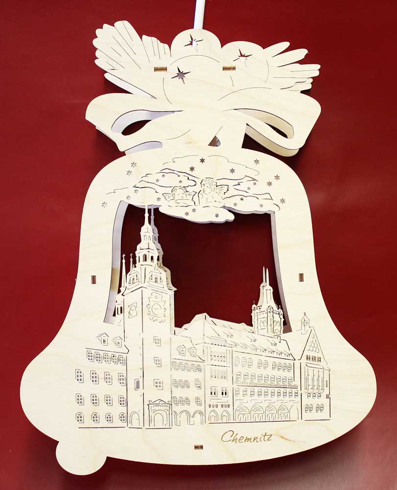 Fensterbild beleuchtet Chemnitz Rathaus