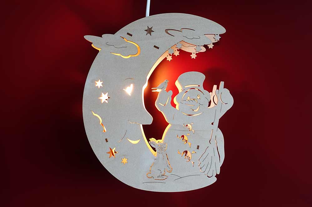 Fensterbild beleuchtet Mond mit Schneemann
